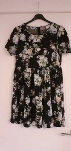10C. VERO MODA black floral skater Dress Size medium - Picture 1 of 7