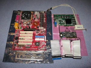 Mainboard MSI K7T Turbo2 Sockel A + AMD Athlon 1000 + 512MB SD RAM + GeForce 2 - Bild 1 von 9
