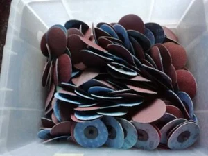 Roloc Dischi 10x75mm Granie Miste 60G 80G120G per Uso su Saldature Pulizia Ruggine - Foto 1 di 1