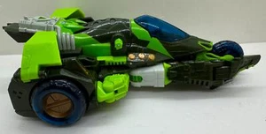 Hasbro 2004 Transformers Cybertron Robots in Disguise Voyager Class Crumplezone - Picture 1 of 3