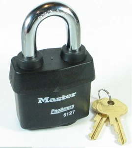 Master Lock 6127KA Keyed 10G019, Heavy Duty Weather Sealed - Picture 1 of 5
