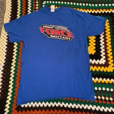 Camiseta John Force Brittany Azul Mediana NHRA Drag Racing Drag Racing Para Hombre Foto 1 de 4