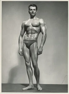 Männlicher Bodybuilder Fotowettbewerb 1957 Arax Gay Interest Jacques Leclerc - Bild 1 von 2