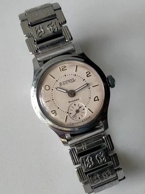 Reloj Hombre Vostok 2602 Modelo 021009 Caja Pequeña Original Vintage Soviético Años 50 Foto 1 de 4