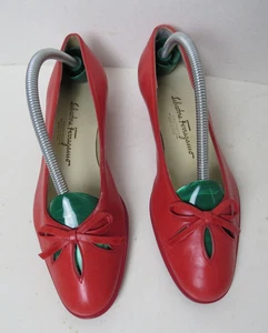 Salvatore Ferragamo Red Leather Ballet Flats Bow Design Size 7.5 B Made in Italy - Picture 1 of 12