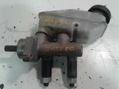 Cilindro maestro de freno usado se adapta a: Chevrolet Aveo AT 2004 sin ABS grado A Foto 1 de 4