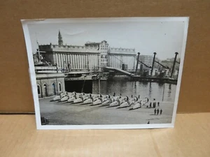 NAPLES NAPOLI (Italy) Ready to Board Airplanes for Eritrea 1935 - Picture 1 of 2