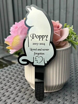 Pet Memorial Plaque Cat Gifts with Stake Marker Personalised Garden Outdoor - Image 1 of 4