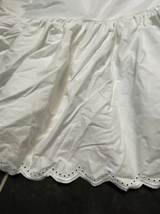 Peacock Alley 100% Cotton Bedskirt Made In Portugal Vintage 50” Wide By 70” Long - Picture 1 of 7