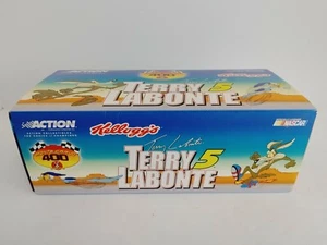 Action Racing Terry labonte #5 2001 Kellogg's Monte Carlo Looney Tunes #13639 - Picture 1 of 12
