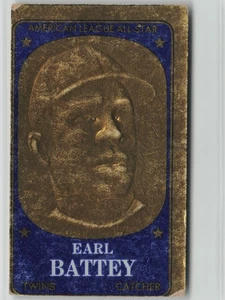 1965 Topps #70 Earl Battey Embossed - Picture 1 of 2