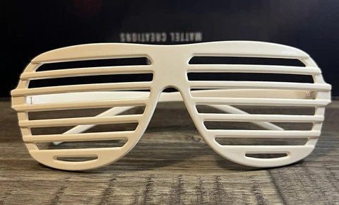 Sasha Banks Legit Boss Sunglasses White New WWE Official Glasses Cover