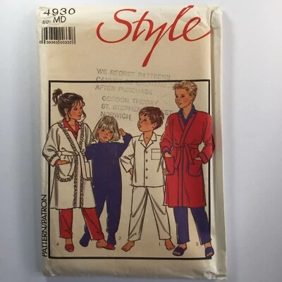 Style 4930 Boy Girl Child Pajama All in One, Robe Gown Pockets New Uncut Pattern - Image 1 of 4