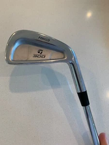 Taylormade Tour Issue 300 Forged Lehman grind 2 iron - Picture 1 of 3