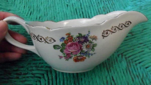 Vintage weiße Porzellan Sauciere, Blumen Rosen, Gänseblümchen, Gold, gewellter Rand - Bild 1 von 12