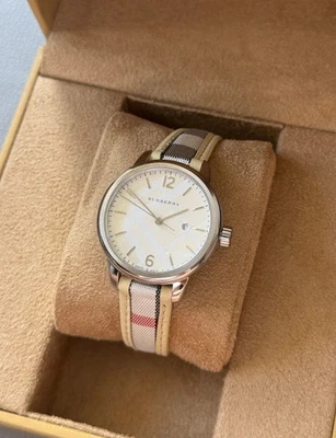 Brand New Burberry BU10113 The Classic Sunray Dial Stainless Steel Women's Watch - Image 1 of 4