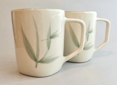 Pair of Vintage Green Winfield Bamboo Coffee Cups - Image 1 of 4