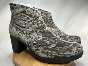 Toni Pons Ankle Boots Khaki Green Gray Crushed Velvet Women's Spain 41/10 NEW! - Picture 1 of 18