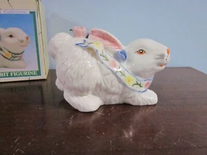EASTER SPRING HOLIDAY DECORATIVE CERAMIC RABBIT FIGURINE , # 500W - Picture 1 of 10