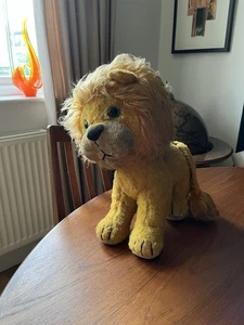 Vintage 1960s Straw Filled Plush Cuddly Lion Toy - Picture 1 of 3
