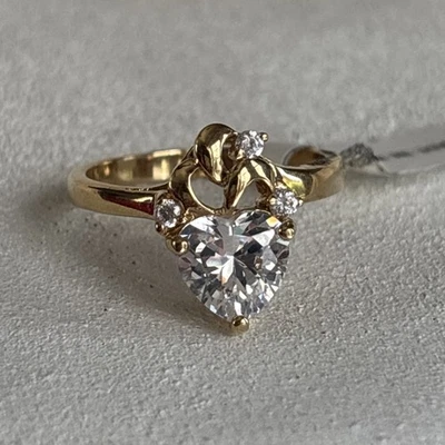 Park Lane Booking Ring Size 8 Gold Tone Clear Heart Cz NWT Rare Uncommon - Image 1 of 4