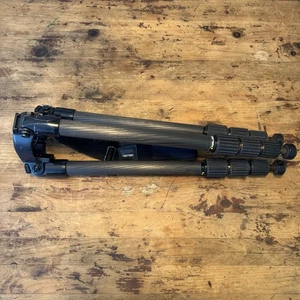Miller 1505 SOLO ENG Carbon Fiber Tripod with 100mm Bowl & Shoulder Strap - Picture 1 of 11
