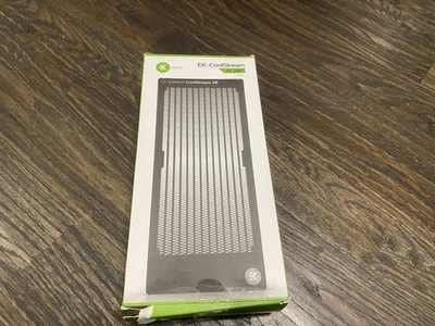 Radiador negro EKWB EK-CoolStream XE 240 Foto 1 de 4