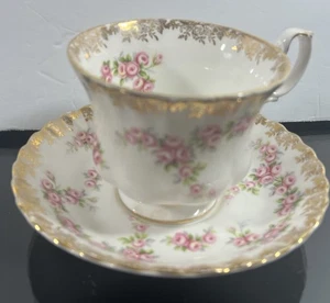 Vintage Royal Albert England Dimity Rose Tea Cup And Saucer - Picture 1 of 10