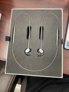 Bowers & Wilkins PI3 In-Ear Wireless Headphones - Space Gray *FOR PARTS* - Picture 1 of 2