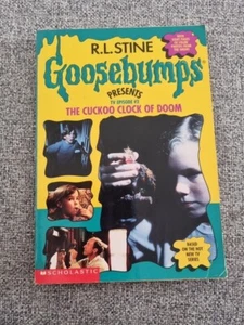Goosebumps TV Episode #2 The cuckoo clock of doom RL Stine Paperback 1st Pr - Foto 1 di 9