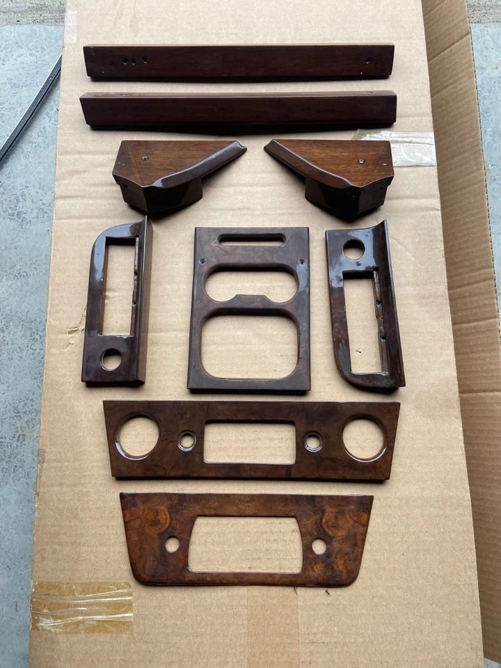 Rolls Royce corniche cupé interior madera Foto 1 de 4