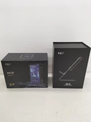 FIIO M17 Transportable digital audio player flagship model DC With Stand set - Image 1 of 4