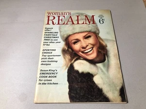 Vintage WOMAN'S REALM 1965 October 30th women's magazine home cooking living etc - Picture 1 of 15