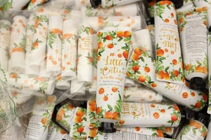 48 Sets 192 Pcs Little Cutie Baby Shower Gifts for Guests Orange Cute! - Picture 1 of 3