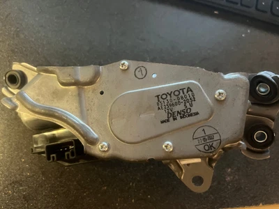 2011-2020 TOYOTA SIENNA TRUNK HATCH LIFTGATE WIPER MOTOR 85130-08010 OEM 11-20 - Image 1 of 4