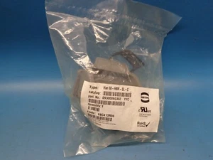 (1) 09300060302 HARTING HAN6B-HBM-SL-C BULKHEAD HAN 6B CONNECTOR HOUSING COVER - Picture 1 of 6