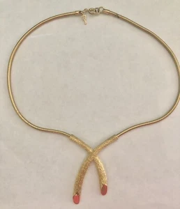 Collana Vintage Corona Trifari Tono Oro Texture Spazzolata X Amore Doppia Firmata - Foto 1 di 5