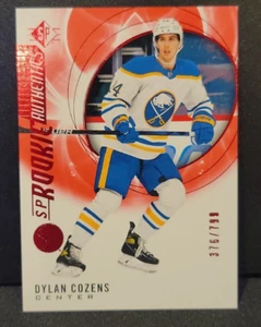 2020-21 SP Retail Rookie Authentics Red /799 Dylan Cozens #120 Rookie RC - Bild 1 von 2