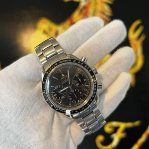 OMEGA Speedmaster Date / Day‑Date 323.30.40.40.06.001 - Picture 1 of 11