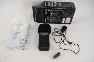 Tascam DR-05 Stereo Handheld Digital Audio Portable Record USB Audio - Bild 1 von 8