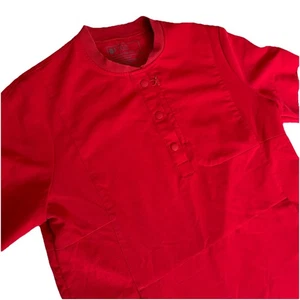 FIGS Red Technical Collection Top Snap Adult Size Small - Picture 1 of 17