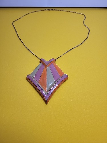 RARO ciondolo vintage firmato Valentino forma geometrica smaltata