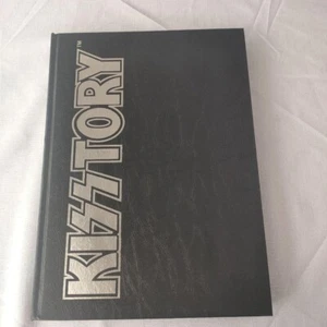 Libro fotografico KISSTORY KISS 1995 copertina rigida firmato membro - Foto 1 di 6