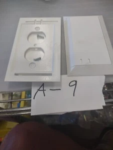 Elektrische Steckdosenschilde zweier-Pack weiß brandneu - Bild 1 von 6