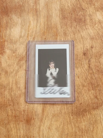 WJSN Cosmic Girls Luda Signed Polaroid Cover