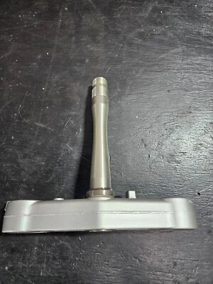 Yamaha YZF R1 2009-2014 triple árbol inferior bajo soporte 14B-23340-00-00 Foto 1 de 4