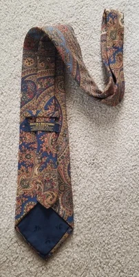 CORBATA HECHA A MANO DE SEDA CACHEMIR BROOKS BROTHERS MAKERS.  HECHO EN USA  Foto 1 de 4