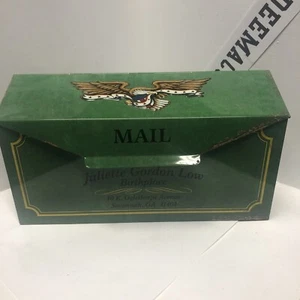 GIRLS SCOUTS~ ASHDON FARMS~JULIETTE GORDON LOW~ BUZÓN DE METAL VERDE - Imagen 1 de 10