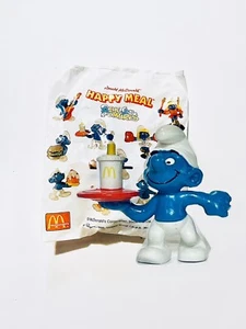 Raro Pitufo Camarero Pitufo Figura Euro PROMOCIÓN McDs 25 Aniversario De Colección Años 90 Pitufo NUEVO - Imagen 1 de 11