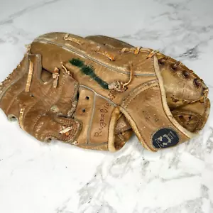 Regent Top Grain Cowhide Model 03352 Baseball Softball Glove Right Hand Throw - Picture 1 of 6